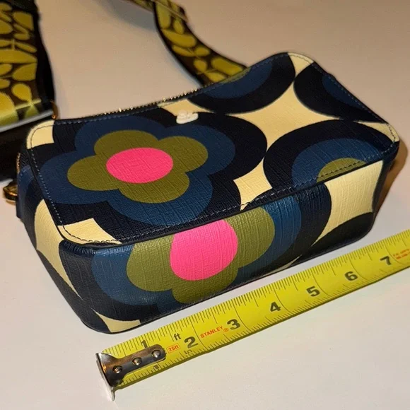 Orla Kiely Crossbody Floral Bag Purse EUC - Picture 7 of 7